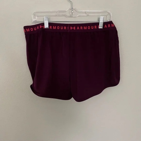 Under Armour Women’s Running Shorts Size Large Maroon Activewear - Picture 4 of 5